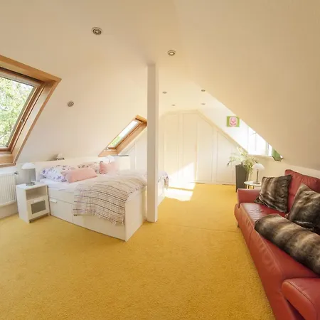 Getaway With Private Terrace, Cleaning Included